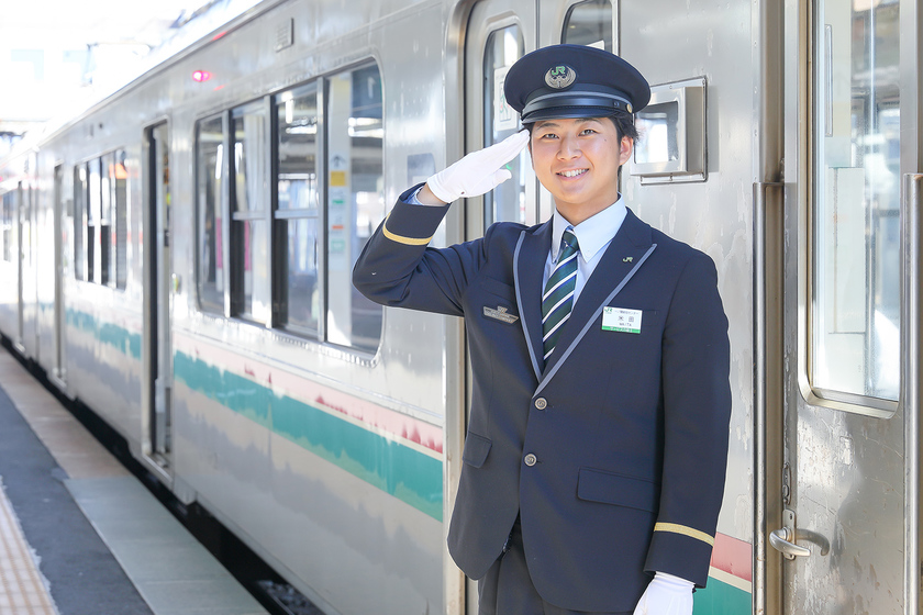 盛岡大学の卒業生