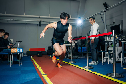 順天堂大学 多くの実験実習を通じて、アスリートを指導・サポートする際に役立つ知識・技術を身につけます。