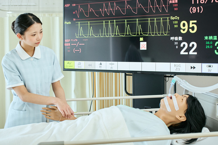 豊橋創造大学 基礎看護実習室は基礎看護技術などの演習科目で使用します。