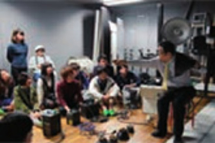 九州産業大学 【写真・映像メディア学科】先端技術を駆使して作品を制作し、自らの表現をプレゼンテーションする経験を重ね創作能力を高めます