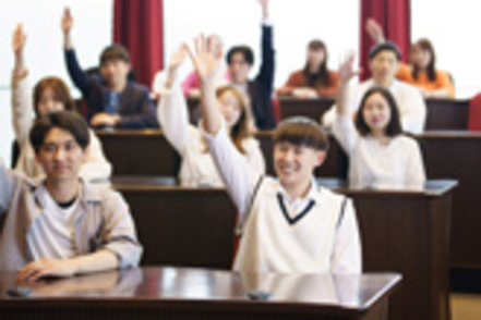 名古屋商科大学 ケースメソッド授業に対応した教室をはじめとする最新の設備を完備