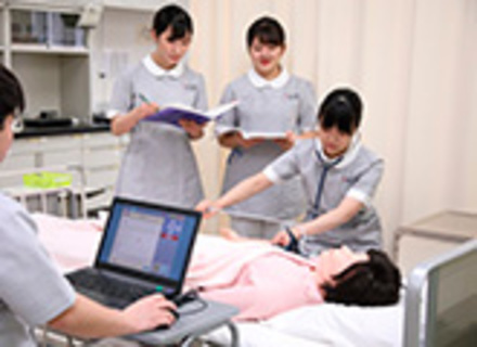日本赤十字広島看護大学の特長２