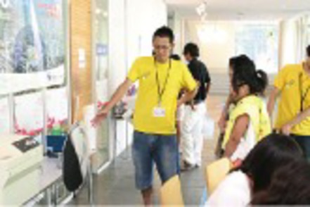 神奈川大学 「心理発達コース」では、基礎的学習に加え、実験や現場実習を組み込む