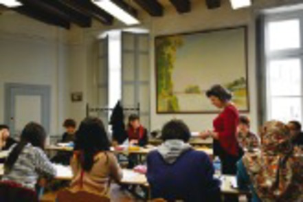 専修大学 異文化コミュニケーション学科は、2年次前期に全員が海外に留学。