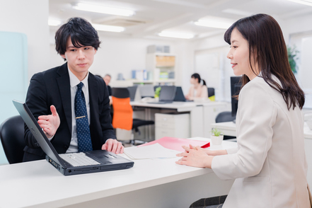 敬愛大学 システム開発やマーケティング調査、観光など、幅広い分野での活躍が期待できる