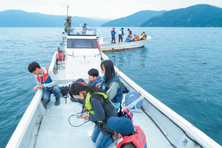 人間環境大学 森林、農地、河川、海洋などをフィールドに、1年次から3年次までのフィールドワーク型実習