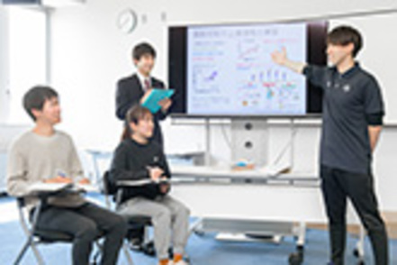 金沢学院大学 中学・高校の保健体育教員免許をはじめ、スポーツ指導者、健康運動指導士などスポーツや健康に関する免許・資格を取得できます