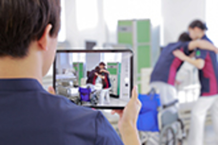 岐阜協立大学 タブレット端末を使って効果的に学修。タブレット端末は、アクティブラーニングを用いた講義・演習でも活用