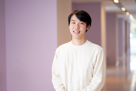 高千穂大学 岩崎 将真さん（2024年3月卒）「自分らしく働ける良品計画に就職。ゼミでの学びや就職サポートが力になりました」