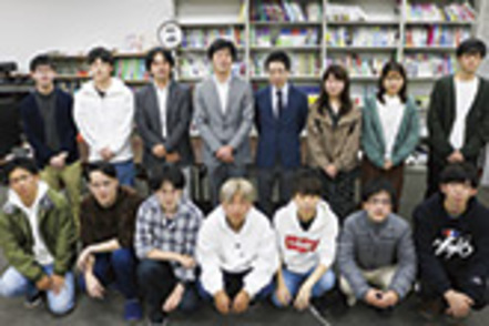 中央学院大学 学生研究室では授業外も仲間と切磋琢磨し、公務員試験合格や法律系資格取得を目指します