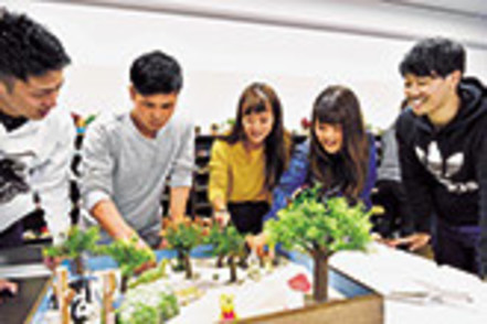 天理大学 「プレイセラピー実習」遊びを通して心理を学ぶ。箱庭作りを体験