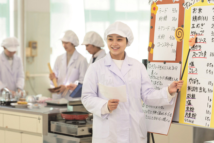 東海学院大学 管理栄養士と臨床検査技師国家試験受験資格が、ダブルライセンスで取得できます