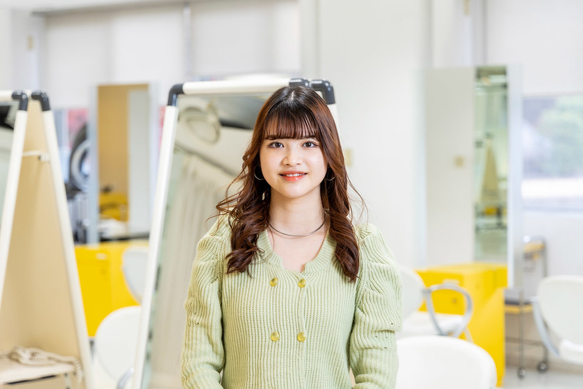山野美容芸術短期大学の学生