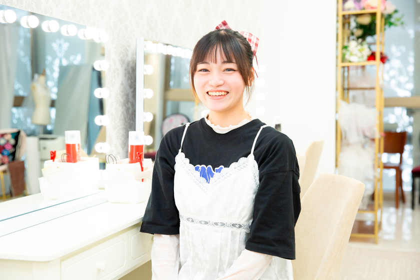 グラムール美容専門学校の学生