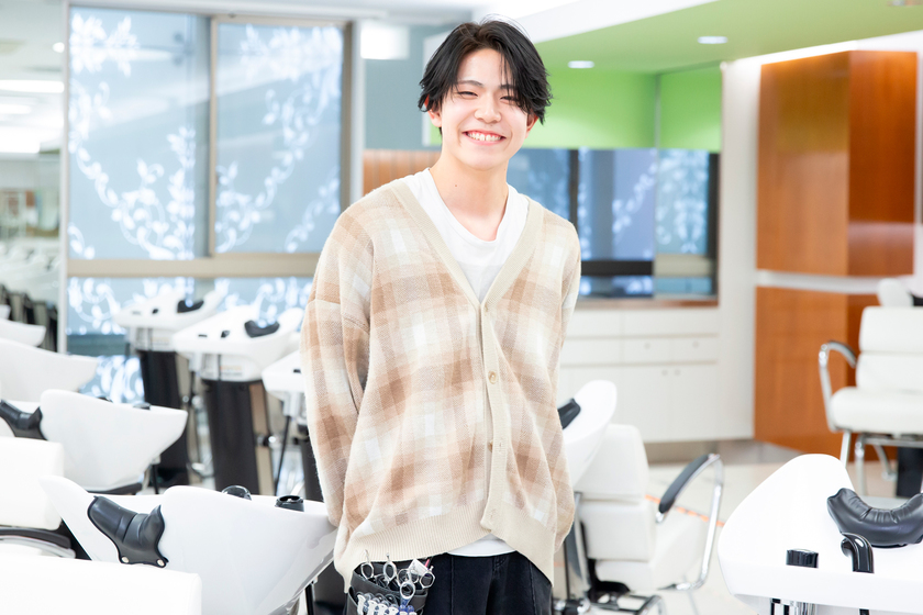 グラムール美容専門学校の学生