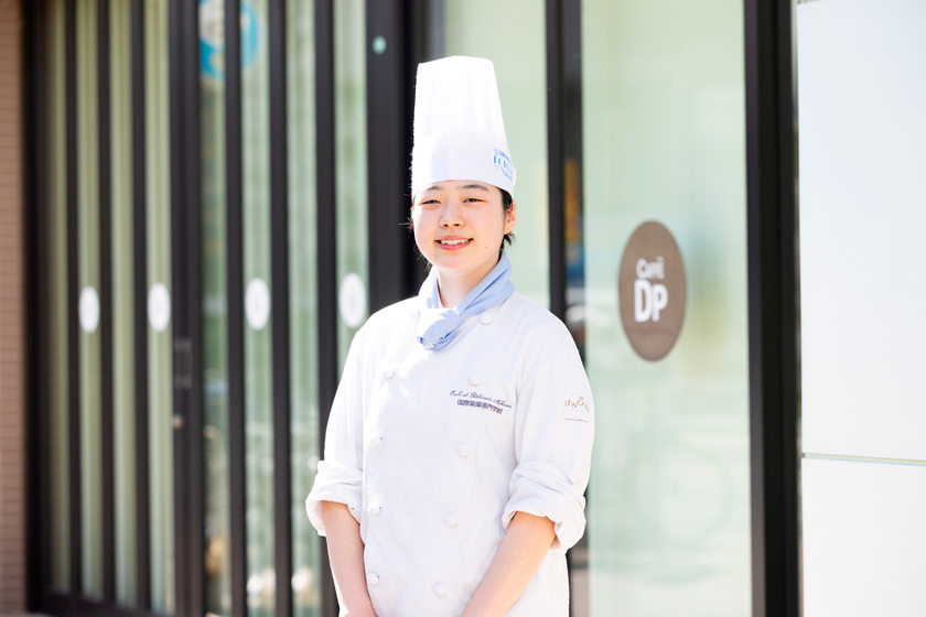 国際製菓専門学校の学生