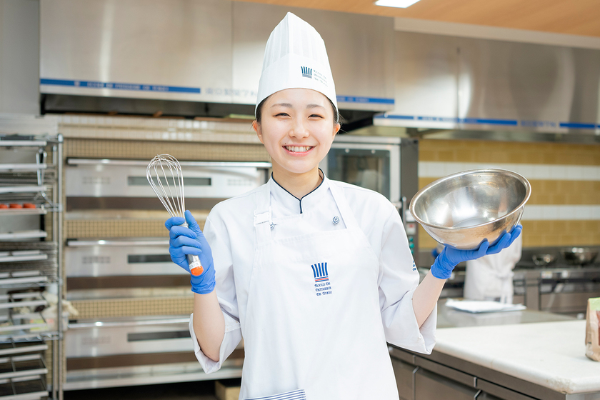 東京製菓学校の学生
