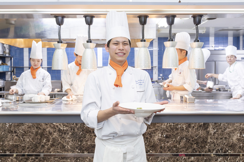 東京調理製菓専門学校の学生