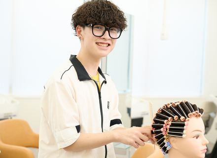 東京文化美容専門学校の特長１