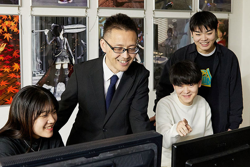 日本電子専門学校の先生