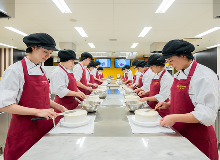 平岡調理・製菓専門学校の特長３