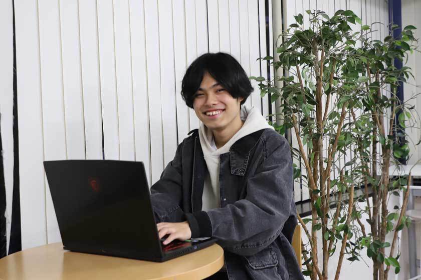 ＥＣＣコンピュータ専門学校の学生