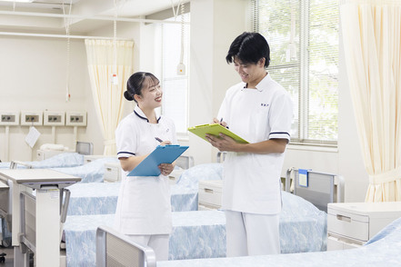 聖泉大学 学生一人ひとりの資質や習熟度を把握して、1学部1学科だからこそできるきめ細かな指導を行っています。