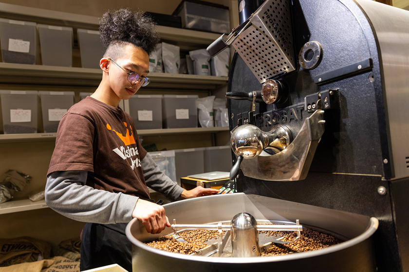 専門学校　福岡ビジョナリーアーツの学生