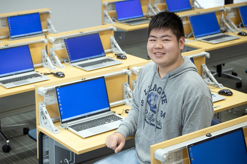 富山大原簿記公務員医療専門学校の学生