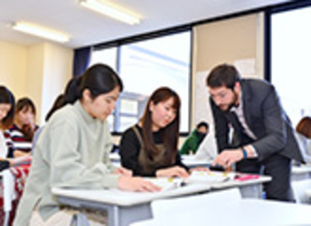 長崎外国語大学の特長３