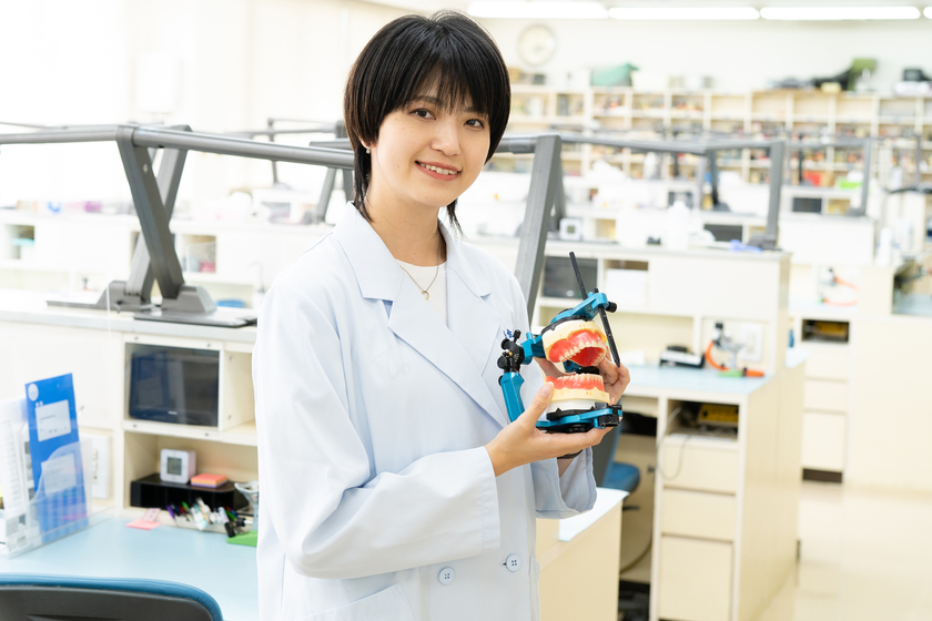 名古屋歯科医療専門学校の先生