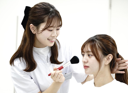 国際文化理容美容専門学校国分寺校の特長１