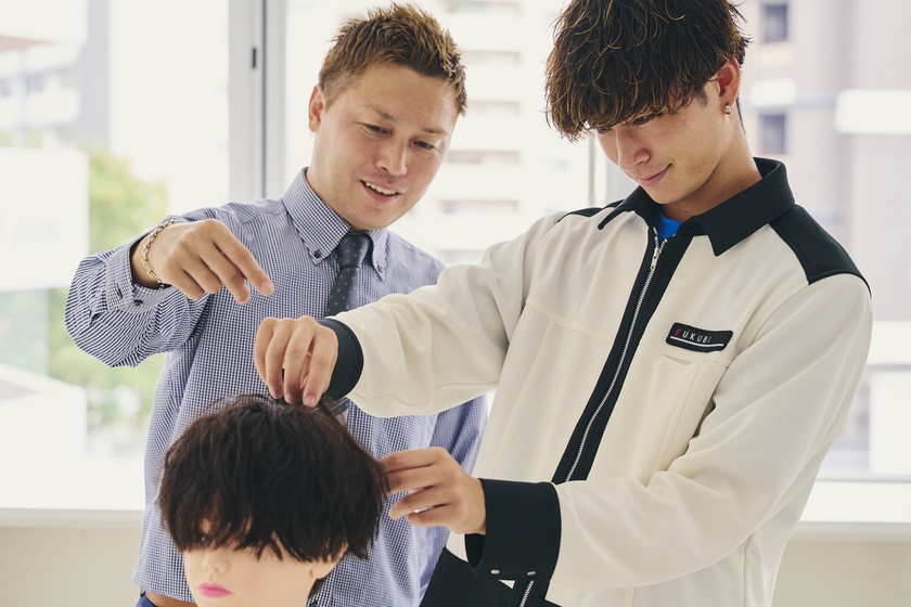 福岡美容専門学校　福岡校の先生