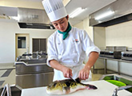 愛知調理専門学校の特長３