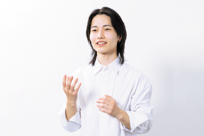 東北電子専門学校の学生