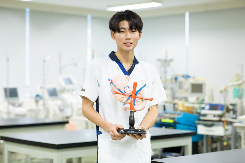 国際メディカル専門学校の学生