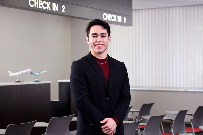 名古屋外語・ホテル・ブライダル専門学校の学生