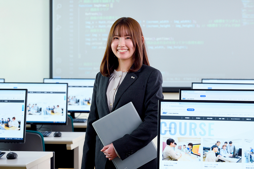 名古屋工学院専門学校の先生