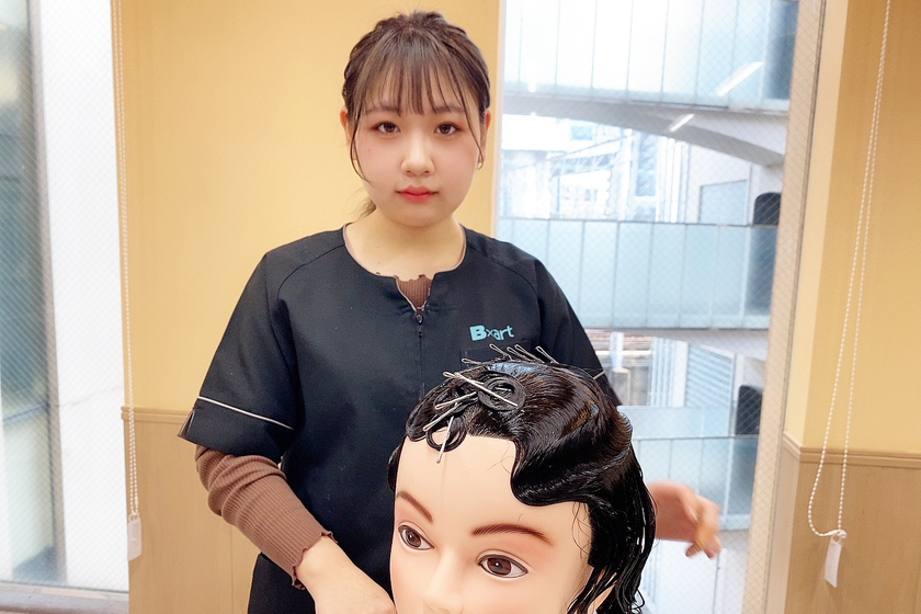 大阪ビューティーアート専門学校の学生