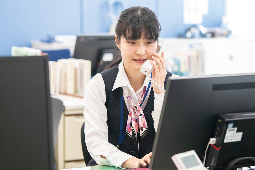 神田外語学院の卒業生