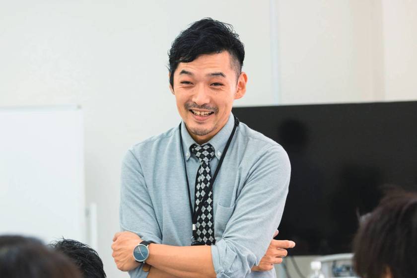 神田外語学院の先生