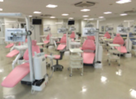 専門学校名古屋デンタル衛生士学院の特長１