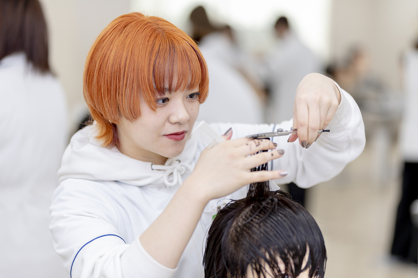 大宮理容美容専門学校の学生