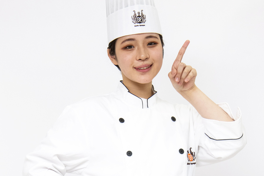東京ベルエポック製菓調理専門学校の学生