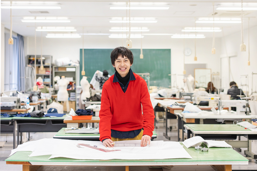 香蘭ファッションデザイン専門学校の学生