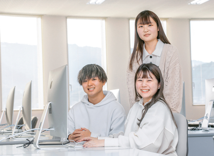 山口芸術短期大学の特長２