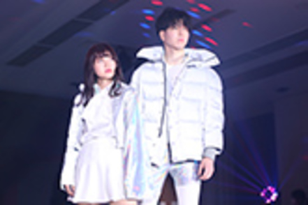 羽衣国際大学 ファッションデザインコースでは、在学中にオリジナル作品をつくり、デザインコンテストやファッションショーに挑戦