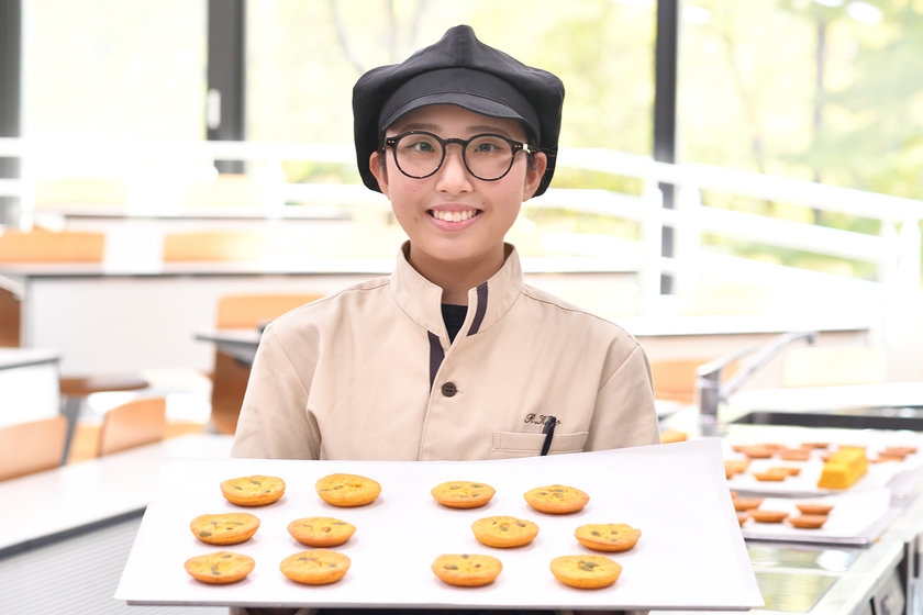 札幌観光ブライダル・製菓専門学校の学生