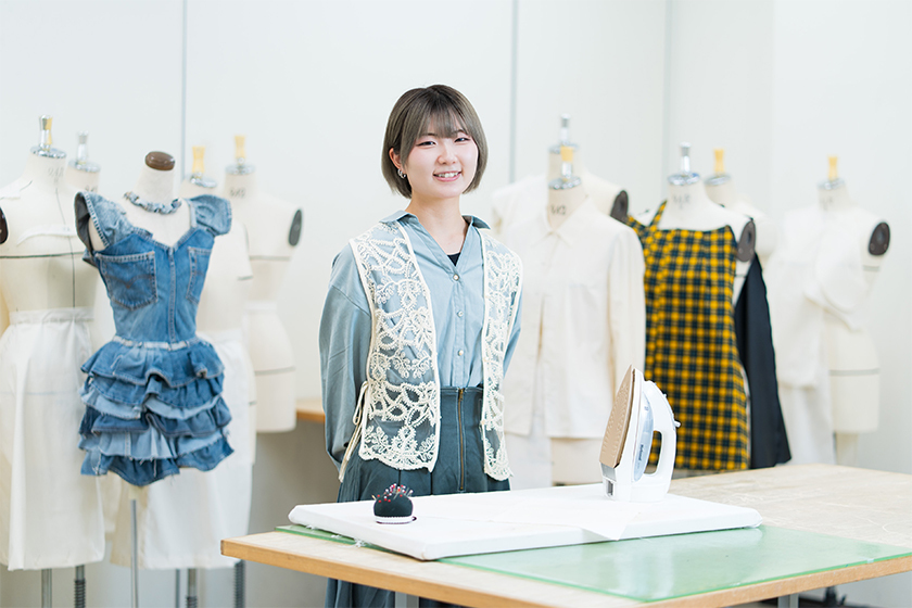 華服飾専門学校の学生