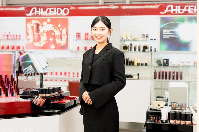 資生堂美容技術専門学校の学生